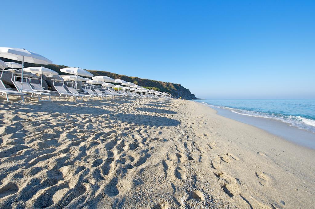 Capovaticano Resort Thalasso Spa Capo Vaticano Exterior photo